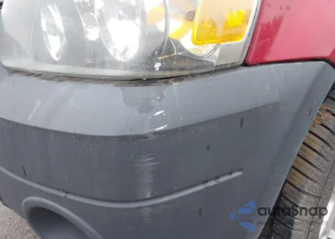 2006 Ford Escape Xlt from USA, damaged, VIN 1FMYU03Z96KB19370